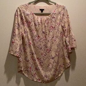 Ann Taylor small cream floral blouse